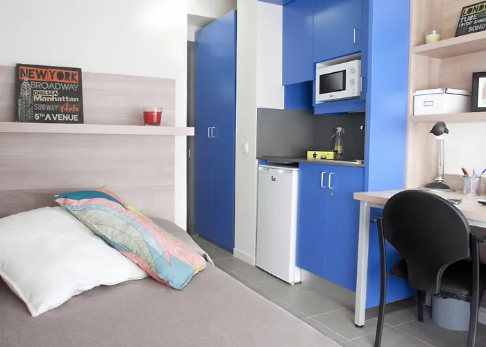 Residencia Universitaria Resa La Concepcion ホステル *