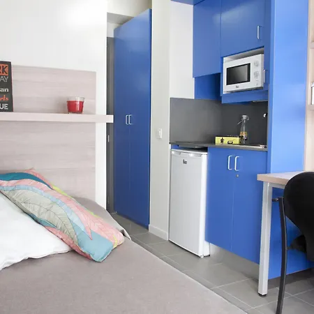 Residencia Universitaria Resa La Concepcion אכסניה *