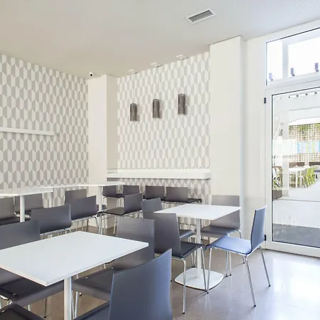 Residencia Universitaria Resa La Concepcion * ולנסיה