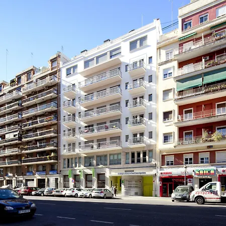 Hostel Colegio Mayor Resa La Concepcion *