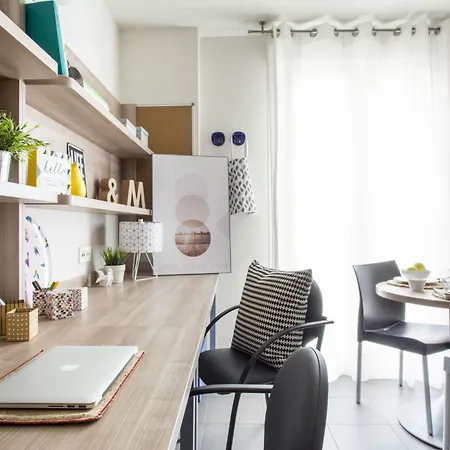 Colegio Mayor Resa La Concepcion بيت شباب